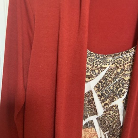 AB Studio 2 Piece Layered Top 3/4 Length Sleeves - Picture 2 of 6